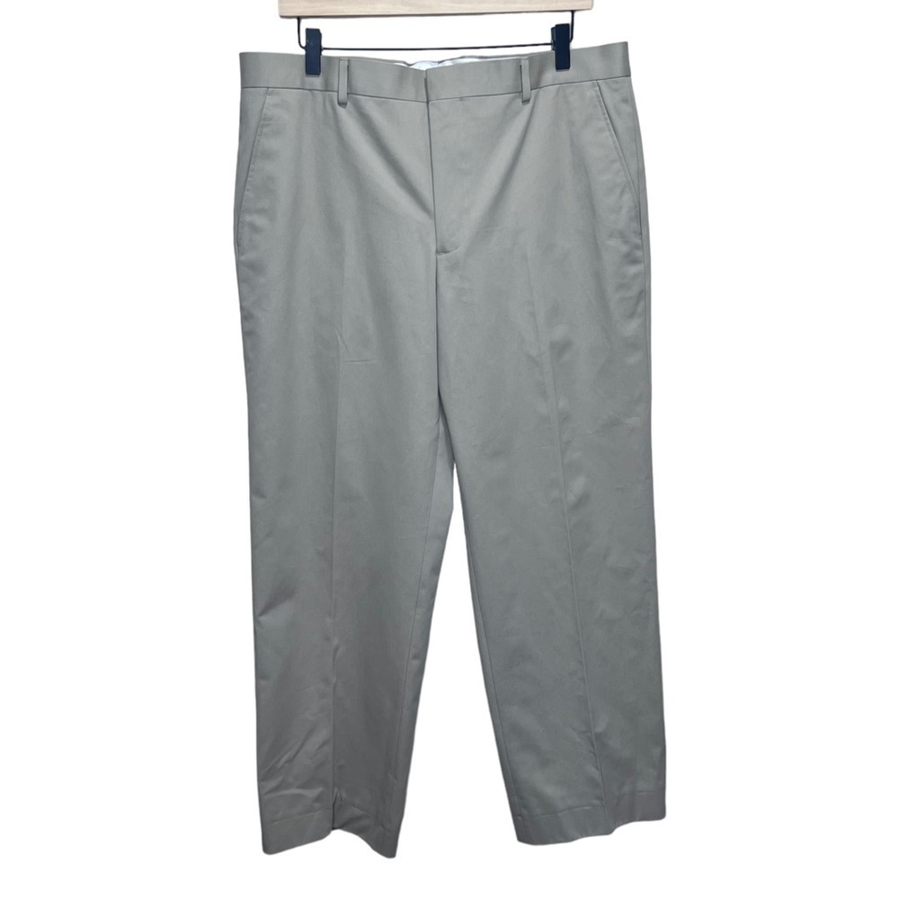 BANANA Republic  Modern Fit Tan Trousers Size 36